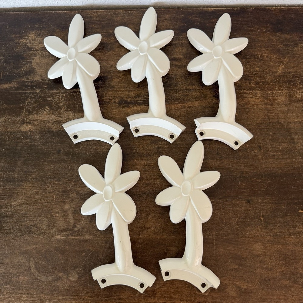 Hampton Bay Harper Daisy Ceiling Fan Blade Arms Brackets White Set of 5‎ OEM Y2K